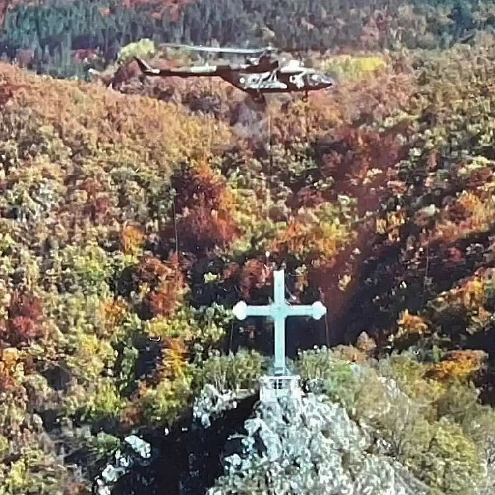 Čelični krst manastir Mileševa