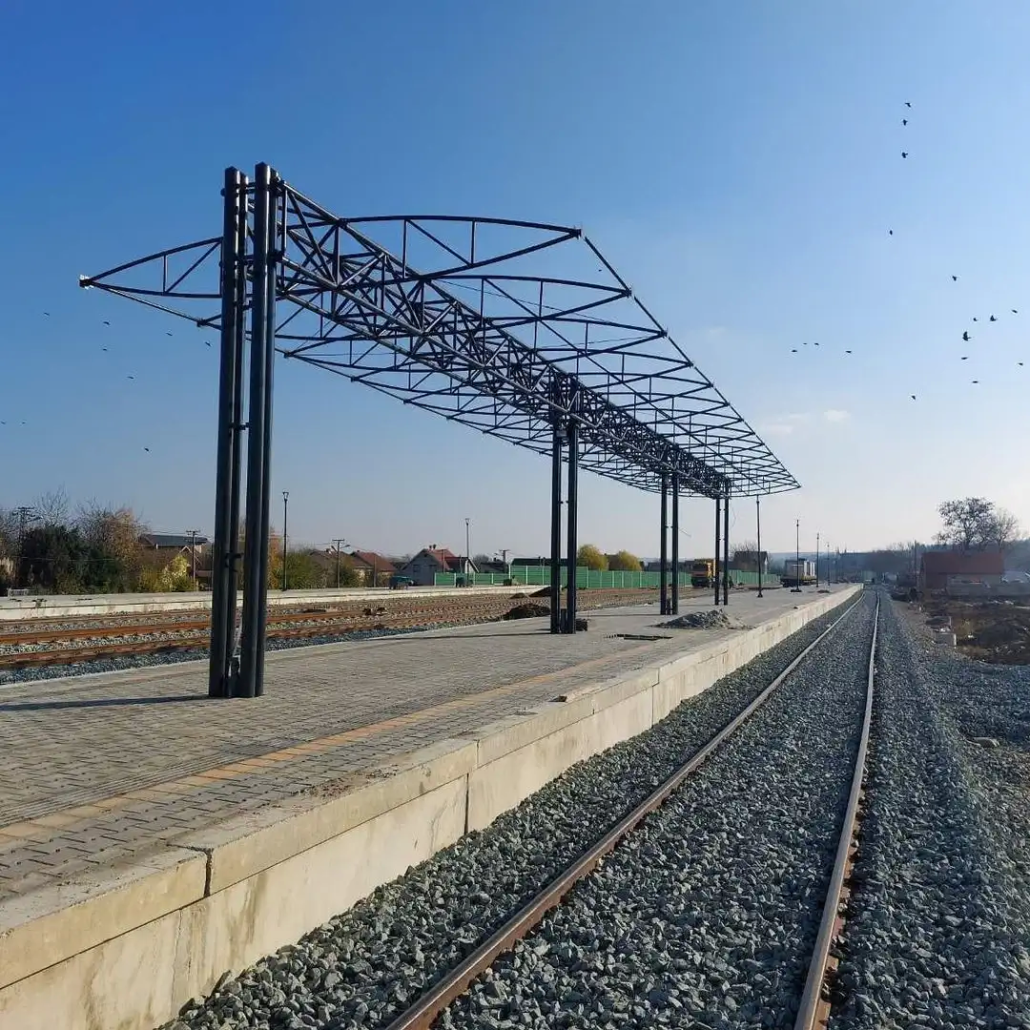 Nadstrešnica železničke stanice u Petrovaradinu